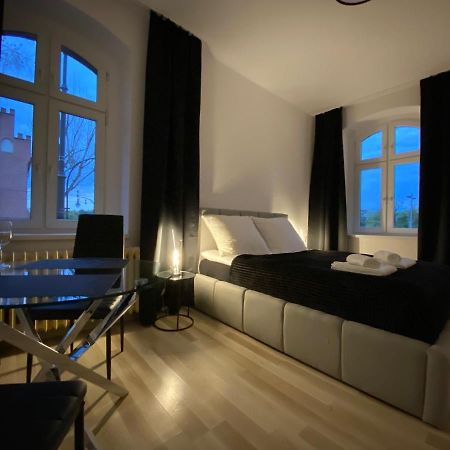 Vip Rooms Apartment Торунь Экстерьер фото
