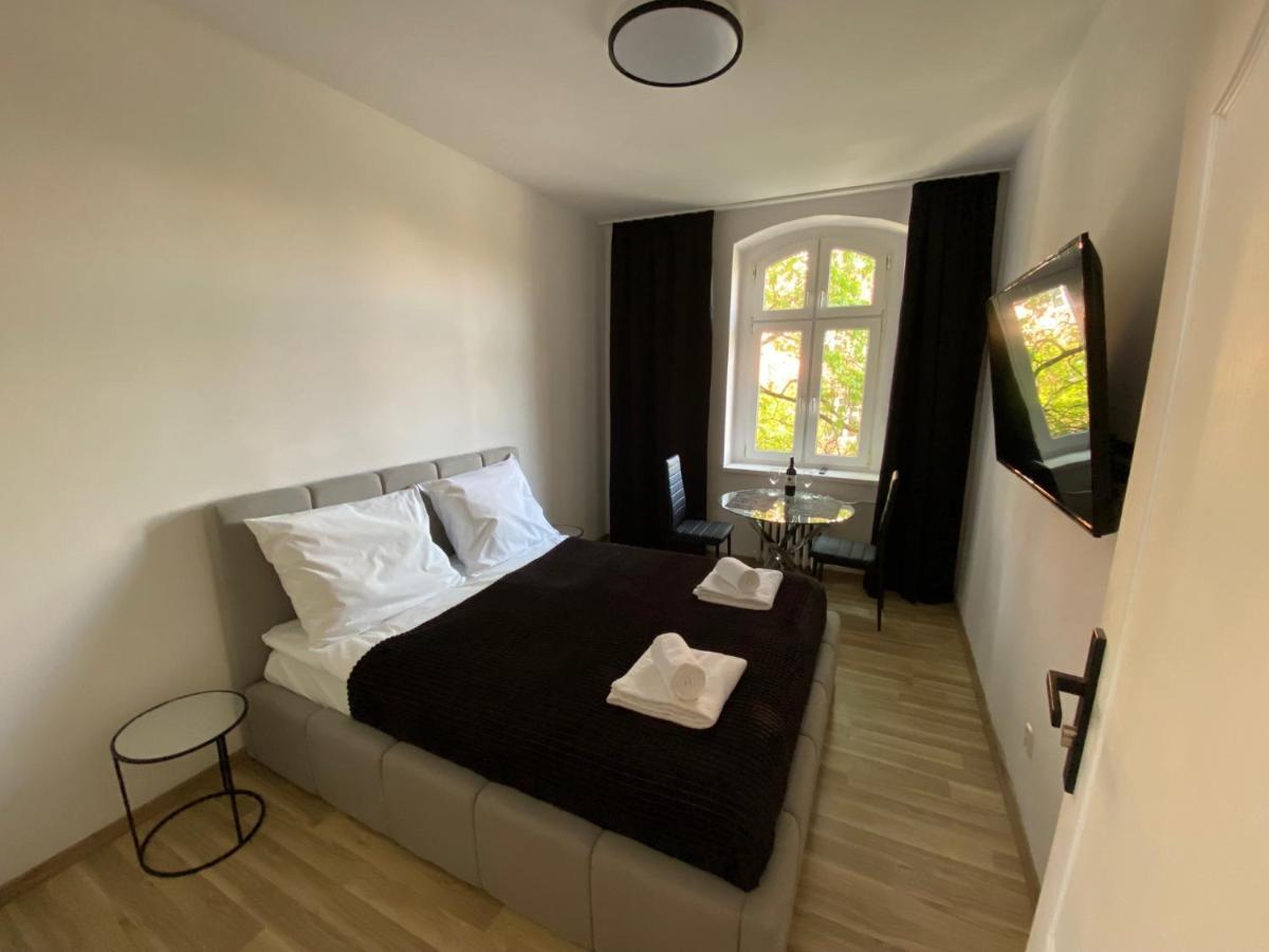 Vip Rooms Apartment Торунь Экстерьер фото