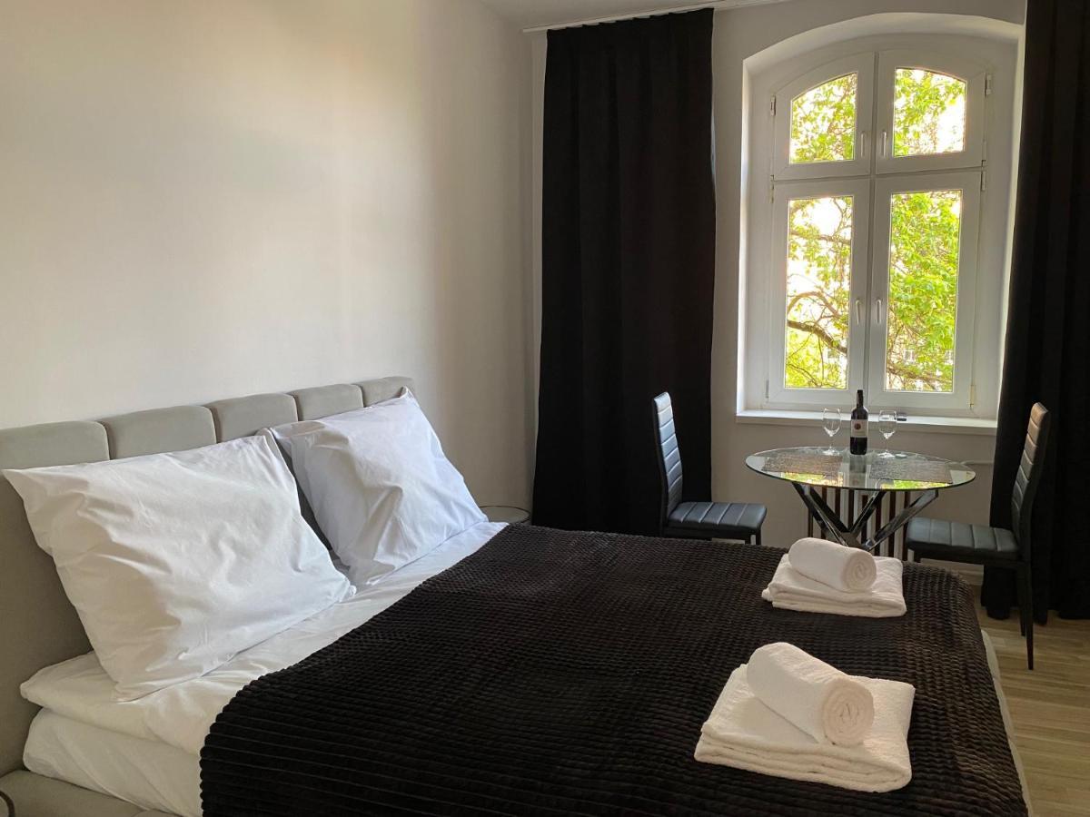 Vip Rooms Apartment Торунь Экстерьер фото